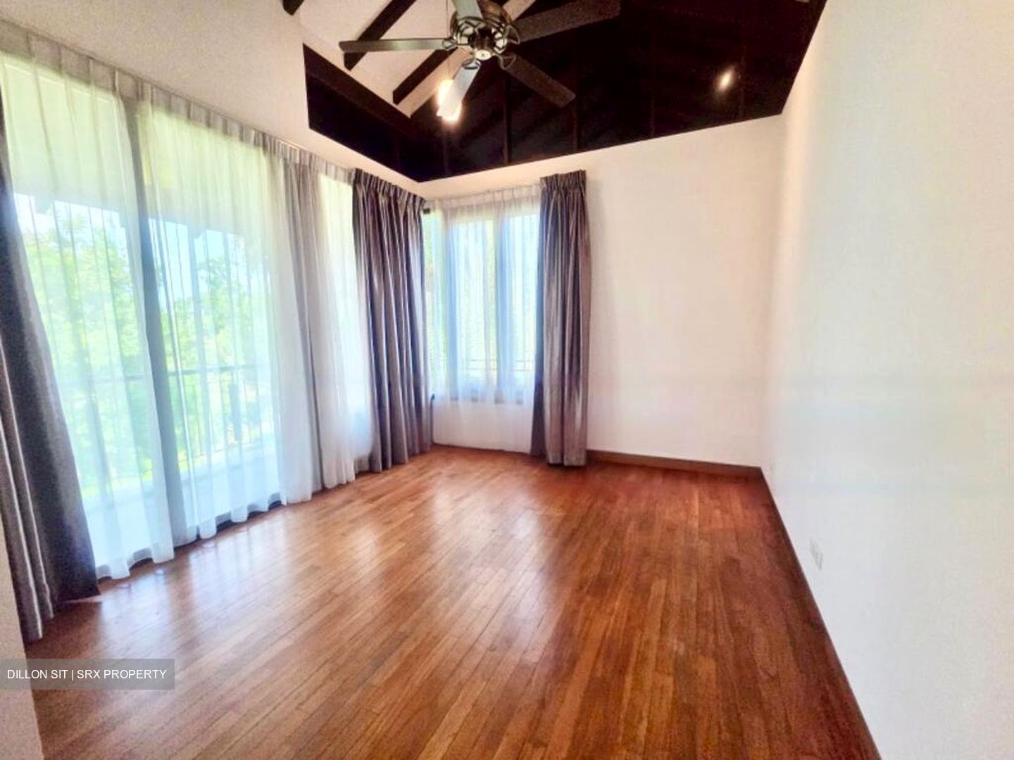 Ocean Drive (D4), Detached #470122631